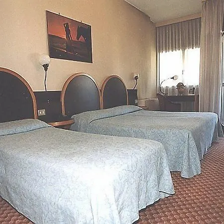 Mini Baradello Отель 3*